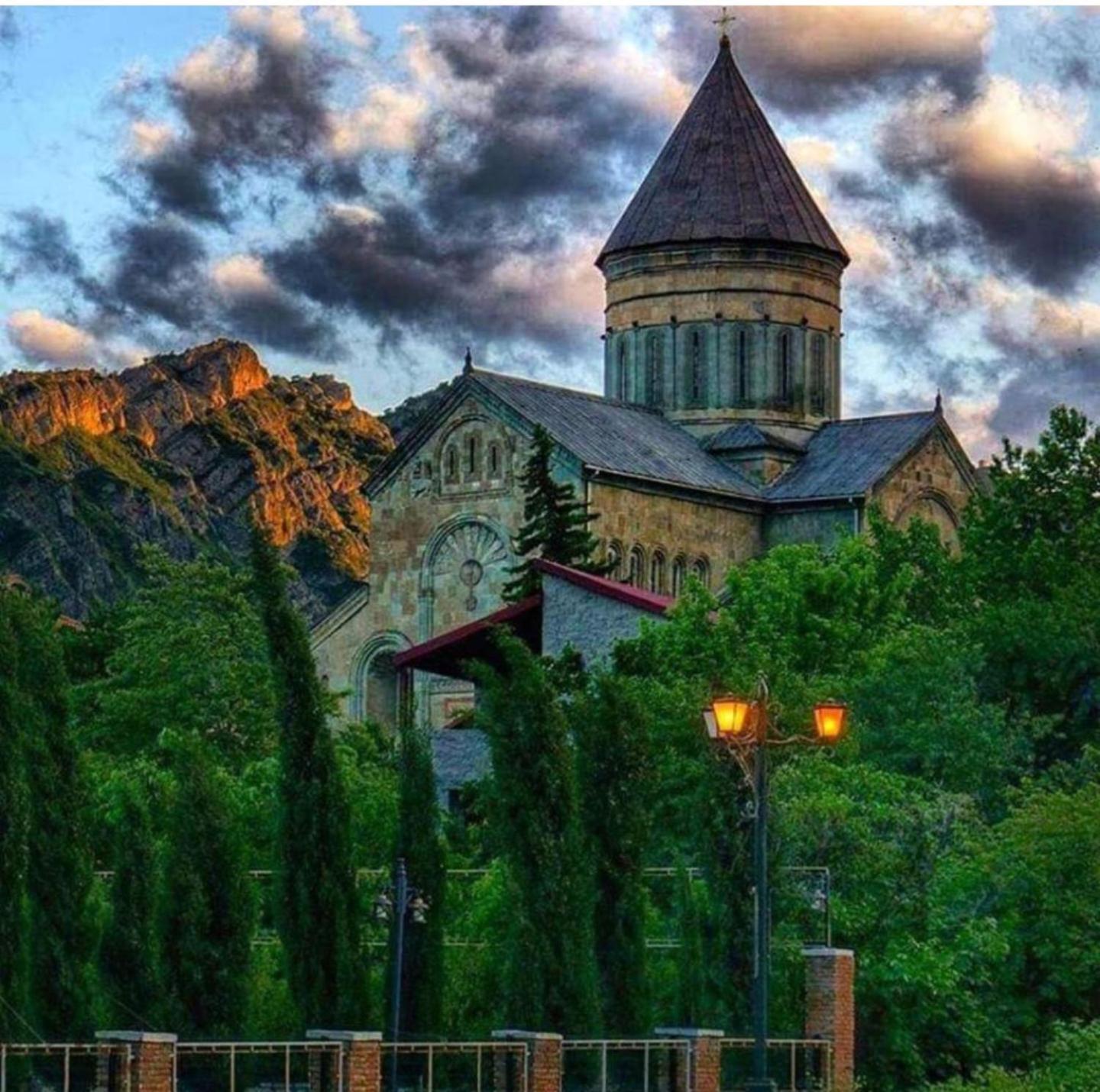 Hotel Bereka Мцхета Экстерьер фото