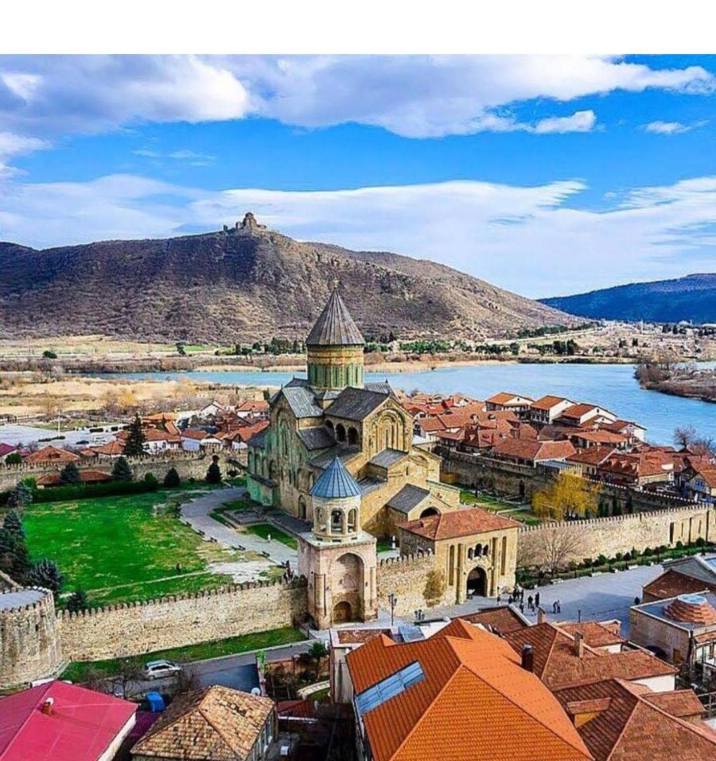 Hotel Bereka Мцхета Экстерьер фото